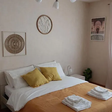 Domus Prampolini - Private Parking Rom